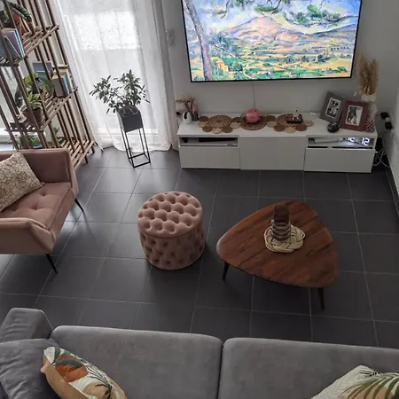 Prázdninový dům Maison Moderne Avec Jardin Houssen